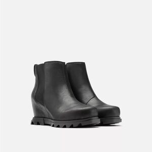 SOREL After Hours Black Leather Chelsea Wedge Booties Womens Size 9.5